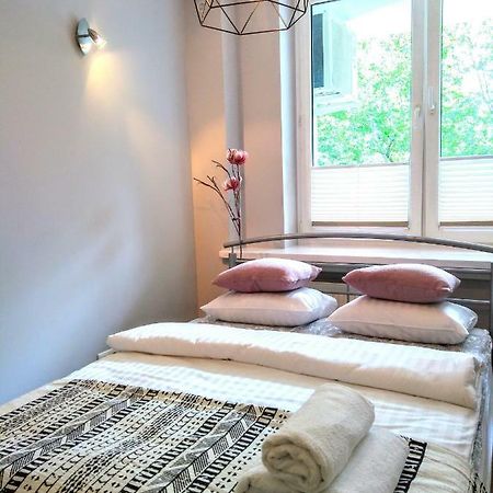Chill & Explore By Cooee Apartments Varsovie Extérieur photo