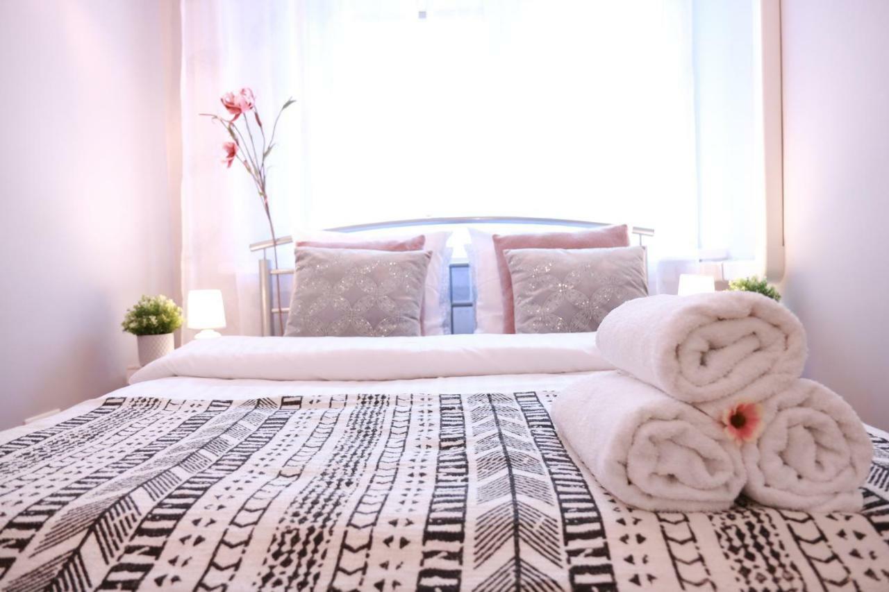 Chill & Explore By Cooee Apartments Varsovie Extérieur photo