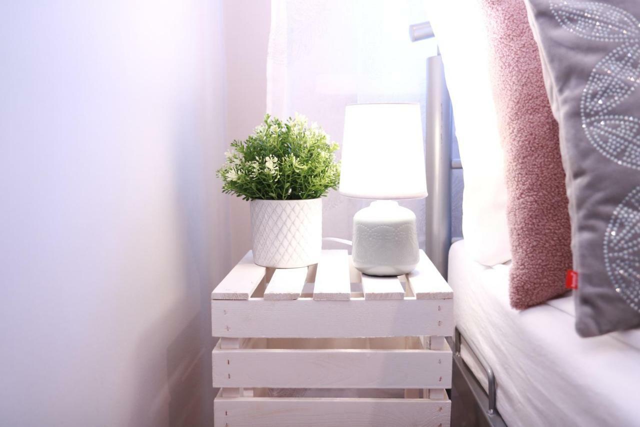 Chill & Explore By Cooee Apartments Varsovie Extérieur photo