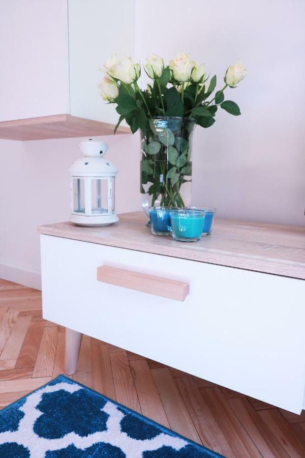Chill & Explore By Cooee Apartments Varsovie Extérieur photo